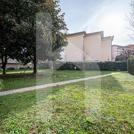 Homiday - - Elegant Apartment- 3 2 Bagni Appartement *