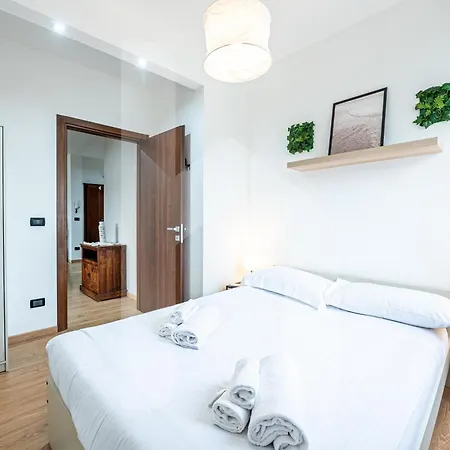 Homiday - - Elegant Apartment- 3 2 Bagni Pisa