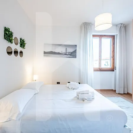 Homiday - - Elegant Apartment- 3 2 Bagni Lägenhet *