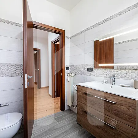 Lägenhet Homiday - - Elegant Apartment- 3 2 Bagni Pisa