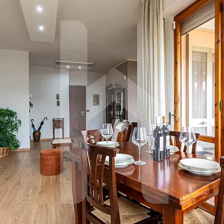Homiday - - Elegant Apartment- 3 2 Bagni * פיזה