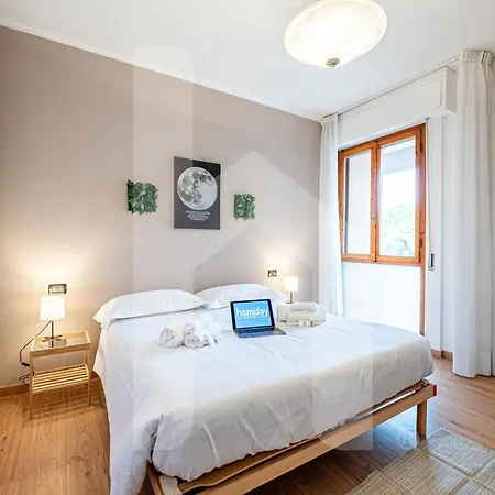 Homiday - - Elegant Apartment- 3 2 Bagni דירה *