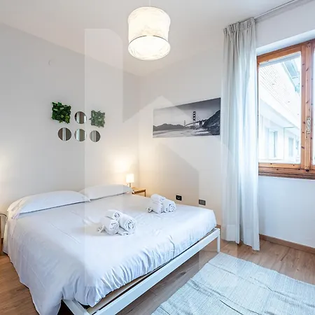 Homiday - - Elegant Apartment- 3 2 Bagni *